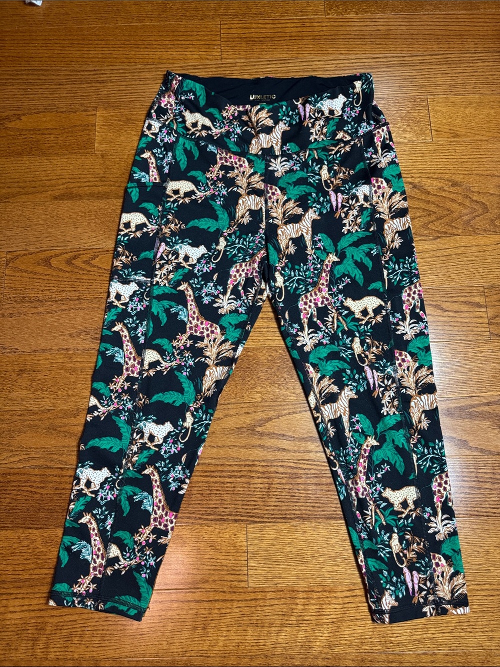 XL Lilly Pulitzer Luxletic Weekender Midi Leggings Dancing in the moonlight